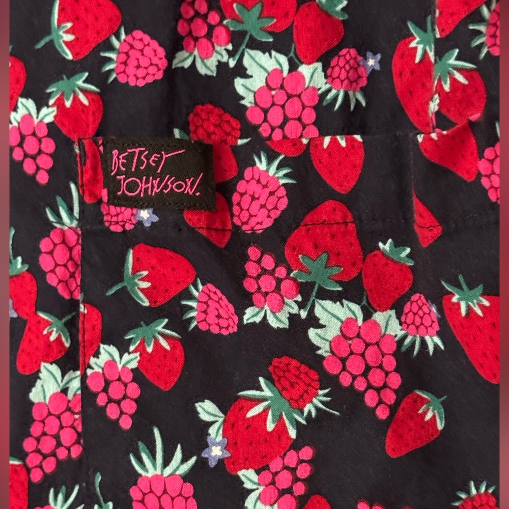 Betsey Johnson Berry Print Scrub Top Small V-Neck Stretch 2 Pocket - Picture 3 of 5